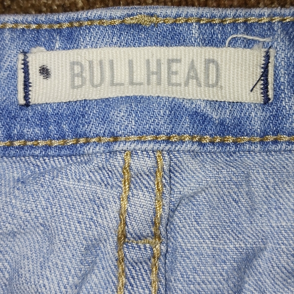 Bullhead Denim Short Shorts Junior 3 Distressed Freyed - Picture 2 of 8